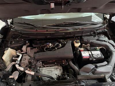 2016 Nissan Rogue S 4DR CROSSOVER   - Photo 29 - Hamilton, OH 45015