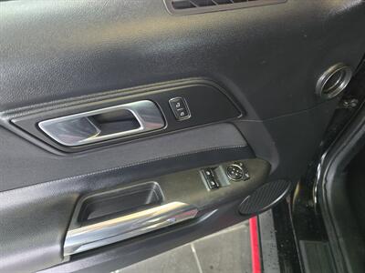 2019 Ford Mustang EcoBoost   - Photo 15 - Hamilton, OH 45015