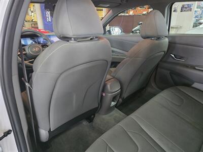 2024 Hyundai ELANTRA SEL - Photo 11 - Hamilton, OH 45015