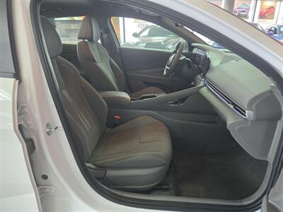 2024 Hyundai ELANTRA SEL - Photo 15 - Hamilton, OH 45015