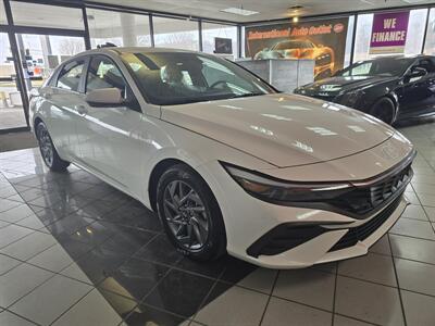 2024 Hyundai ELANTRA SEL - Photo 3 - Hamilton, OH 45015