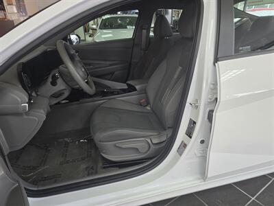 2024 Hyundai ELANTRA SEL - Photo 9 - Hamilton, OH 45015