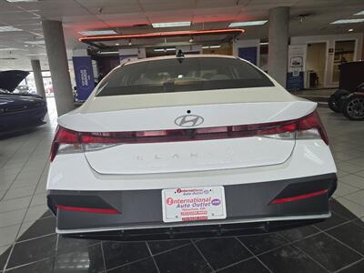 2024 Hyundai ELANTRA SEL - Photo 5 - Hamilton, OH 45015