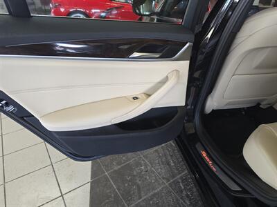 2017 BMW 530i 4DR SEDAN - Photo 10 - Hamilton, OH 45015