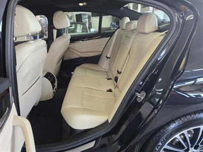 2017 BMW 530i 4DR SEDAN - Photo 12 - Hamilton, OH 45015