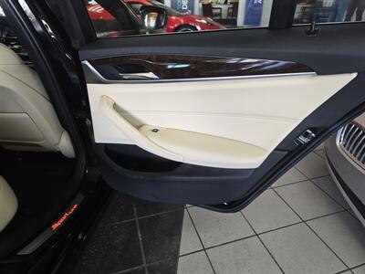 2017 BMW 530i 4DR SEDAN - Photo 16 - Hamilton, OH 45015