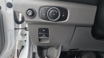 2022 Ford Transit 150 3DR SWB LOW ROOF CARGO VAN   - Photo 17 - Hamilton, OH 45015