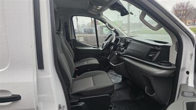 2022 Ford Transit 150 3DR SWB LOW ROOF CARGO VAN   - Photo 19 - Hamilton, OH 45015