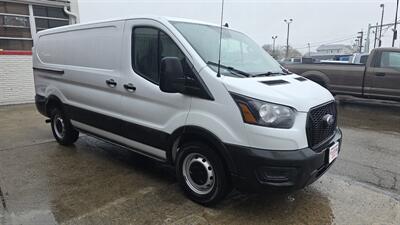 2022 Ford Transit 150 3DR SWB LOW ROOF CARGO VAN   - Photo 4 - Hamilton, OH 45015