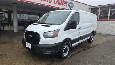 2022 Ford Transit 150 3DR SWB LOW ROOF CARGO VAN   - Photo 2 - Hamilton, OH 45015