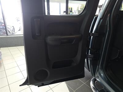 2010 Chevrolet Silverado 1500 LT EXTENDED CAB 4X4 - Photo 15 - Hamilton, OH 45015