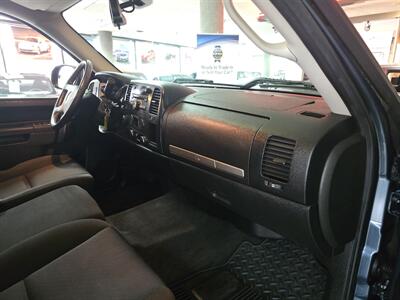 2010 Chevrolet Silverado 1500 LT EXTENDED CAB 4X4 - Photo 13 - Hamilton, OH 45015