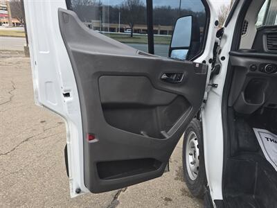 2020 Ford Transit 250 MEDIUM ROOF 3DR CARGO VAN   - Photo 6 - Hamilton, OH 45015