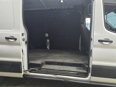 2020 Ford Transit 250 MEDIUM ROOF 3DR CARGO VAN   - Photo 11 - Hamilton, OH 45015