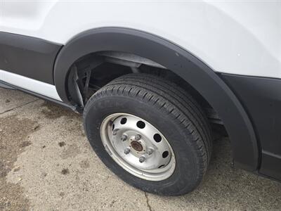 2020 Ford Transit 250 MEDIUM ROOF 3DR CARGO VAN   - Photo 15 - Hamilton, OH 45015