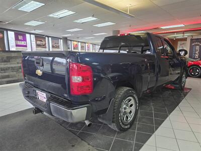 2011 Chevrolet Silverado 1500 LS 4DR EXTENDED CAB   - Photo 4 - Hamilton, OH 45015