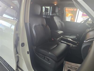 2017 INFINITI QX80 Base 4DR SUV - Photo 16 - Hamilton, OH 45015