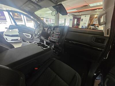 2023 Nissan Titan SV CREW CAB4X4   - Photo 29 - Hamilton, OH 45015