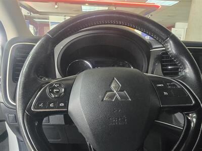 2019 Mitsubishi Outlander SE 4DR SUV AWD - Photo 22 - Hamilton, OH 45015