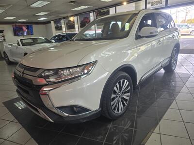 2019 Mitsubishi Outlander SE 4DR SUV AWD - Photo 1 - Hamilton, OH 45015