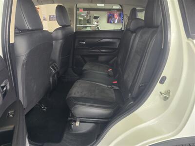 2019 Mitsubishi Outlander SE 4DR SUV AWD - Photo 11 - Hamilton, OH 45015