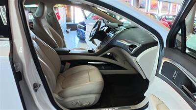 2020 Lincoln MKZ/Zephyr Standard 4DR SEDAN   - Photo 28 - Hamilton, OH 45015