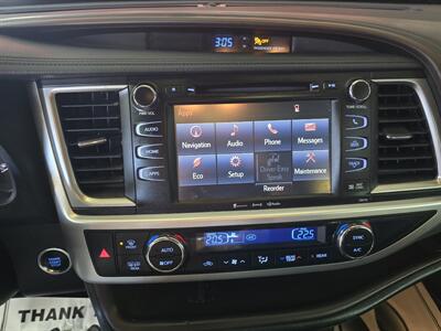 2017 Toyota Highlander XLE 4DR SUV AWD   - Photo 27 - Hamilton, OH 45015