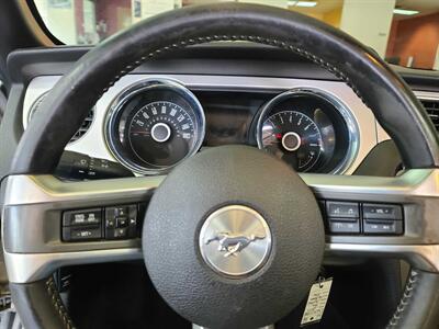 2014 Ford Mustang V6 2DR CONVERTIBLE   - Photo 19 - Hamilton, OH 45015