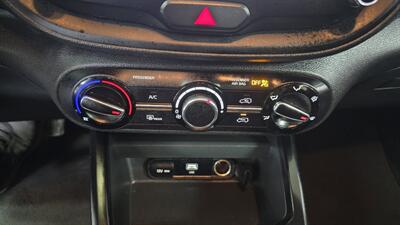 2023 Kia Soul LX 4DR CROSSOVER   - Photo 17 - Hamilton, OH 45015