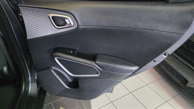 2023 Kia Soul LX 4DR CROSSOVER   - Photo 22 - Hamilton, OH 45015
