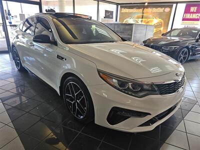 2019 Kia Optima SX Turbo   - Photo 4 - Hamilton, OH 45015