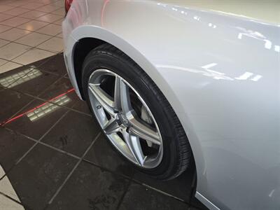 2017 Mercedes-Benz E 300 4DR SEDAN   - Photo 33 - Hamilton, OH 45015