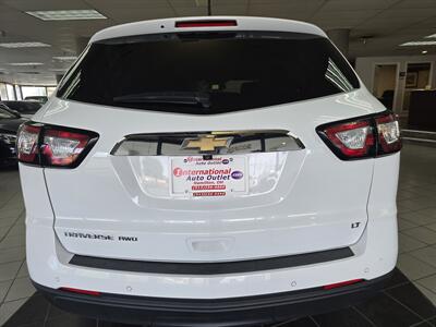 2017 Chevrolet Traverse LT 4DR SUV AWD - Photo 6 - Hamilton, OH 45015