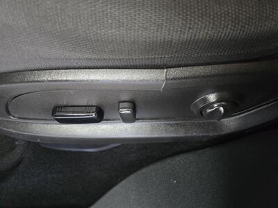 2017 Chevrolet Traverse LT 4DR SUV AWD - Photo 23 - Hamilton, OH 45015