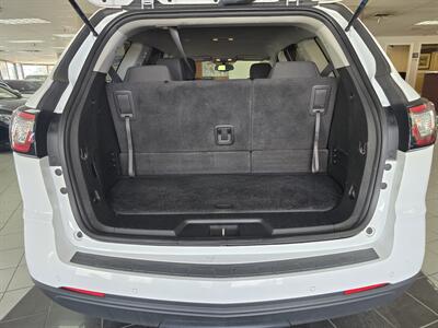 2017 Chevrolet Traverse LT 4DR SUV AWD - Photo 22 - Hamilton, OH 45015