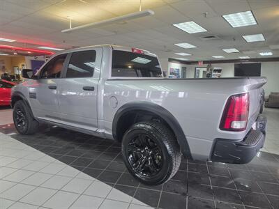 2024 RAM 1500 WARLOCK 4DR CREW CAB 4X4   - Photo 7 - Hamilton, OH 45015