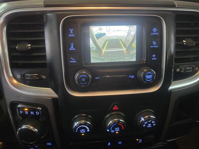 2024 RAM 1500 WARLOCK 4DR CREW CAB 4X4   - Photo 24 - Hamilton, OH 45015