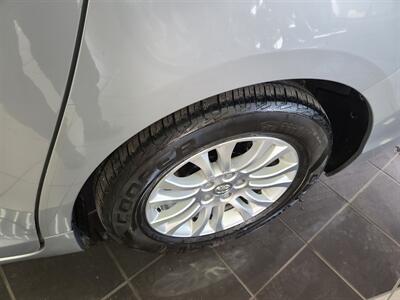 2014 Toyota Sienna XLE 7-Passenger Auto 4DR MINI-VAN   - Photo 35 - Hamilton, OH 45015