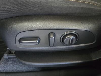 2022 Chevrolet Equinox LT 4DR SUV w/1lt   - Photo 19 - Hamilton, OH 45015