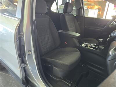 2022 Chevrolet Equinox LT 4DR SUV w/1lt   - Photo 15 - Hamilton, OH 45015