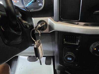 2023 Ford F-150 XLT SUPER CREW - Photo 22 - Hamilton, OH 45015