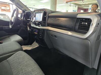 2023 Ford F-150 XLT SUPER CREW - Photo 12 - Hamilton, OH 45015