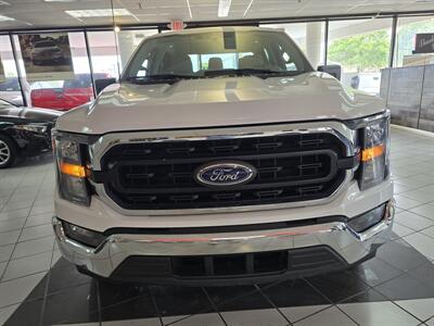 2023 Ford F-150 XLT SUPER CREW - Photo 2 - Hamilton, OH 45015