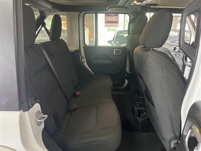 2019 Jeep Wrangler Unlimited Sahara 4X4 4DR JEEP   - Photo 22 - Hamilton, OH 45015