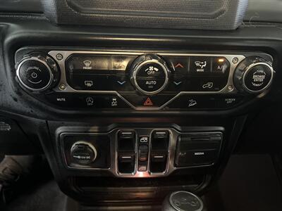 2019 Jeep Wrangler Unlimited Sahara 4X4 4DR JEEP   - Photo 16 - Hamilton, OH 45015