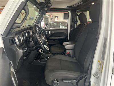 2019 Jeep Wrangler Unlimited Sahara 4X4 4DR JEEP   - Photo 8 - Hamilton, OH 45015