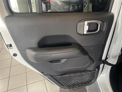 2019 Jeep Wrangler Unlimited Sahara 4X4 4DR JEEP   - Photo 21 - Hamilton, OH 45015