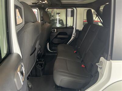 2019 Jeep Wrangler Unlimited Sahara 4X4 4DR JEEP   - Photo 20 - Hamilton, OH 45015