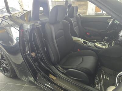 2019 Nissan 370Z ROADSTER 2DR CONVERTIBLE   - Photo 12 - Hamilton, OH 45015