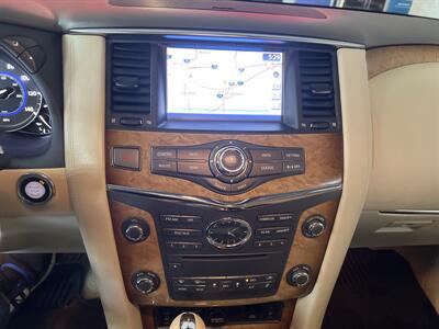 2014 INFINITI QX80 Base 4DR SUV   - Photo 15 - Hamilton, OH 45015